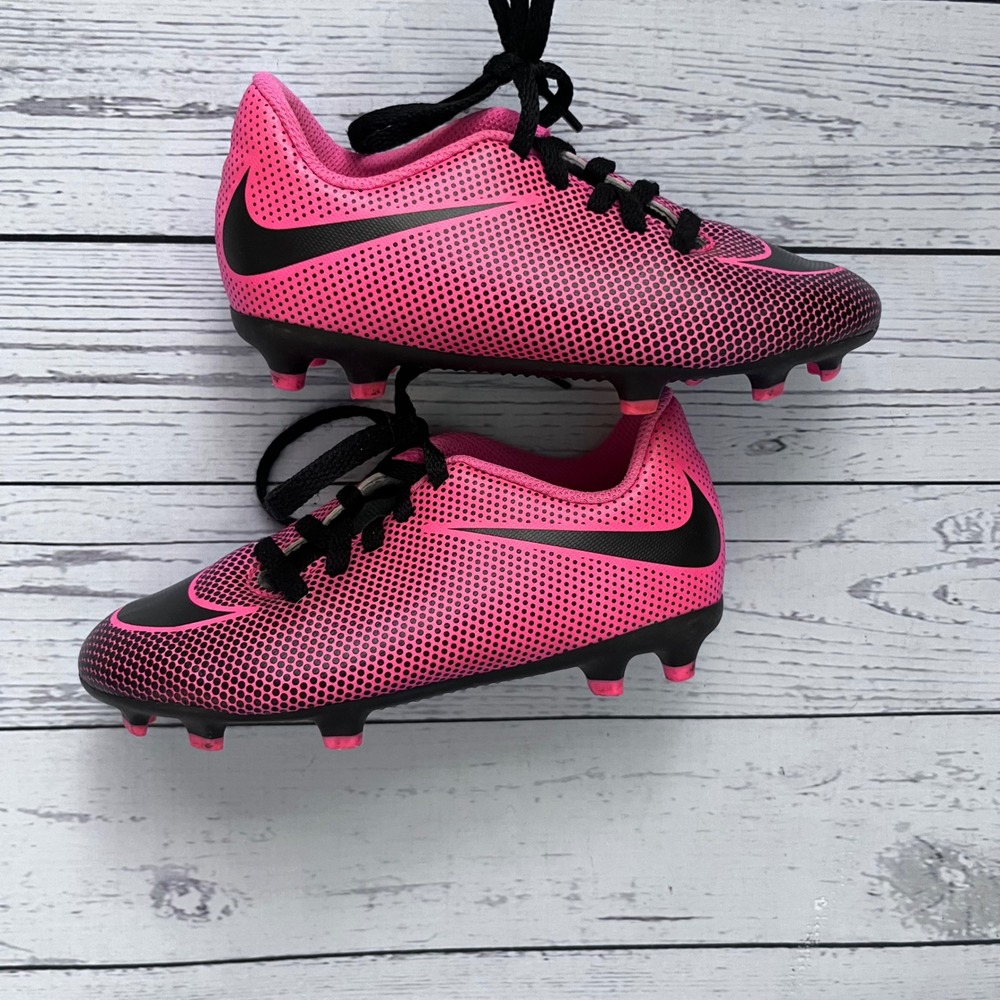 NIKE Pink Black Youth‎ Girls Sports Soccer Athletic Cleats Kids Child Size 11C